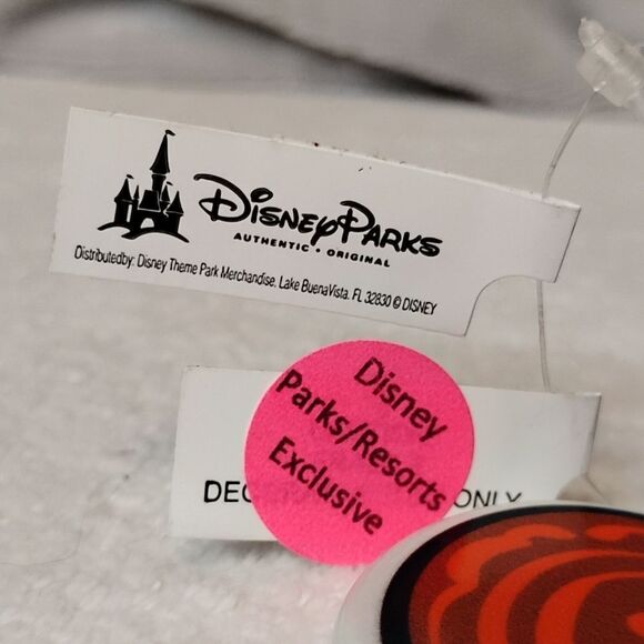 Mickey Norway Porcelain Ornament - Picture 3 of 4